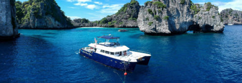 Only one dive catamaran in Koh Lanta