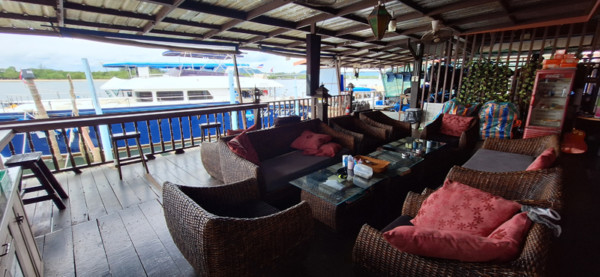Blue Planet Divers shop in Koh Lanta. Scuba dive Thailand
